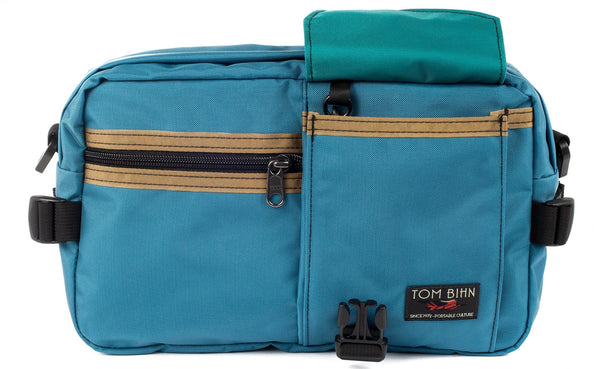 The LGD in Logic/Coyote/Viridian. Front view, front buckle pocket lifted up to show the Viridian lining.